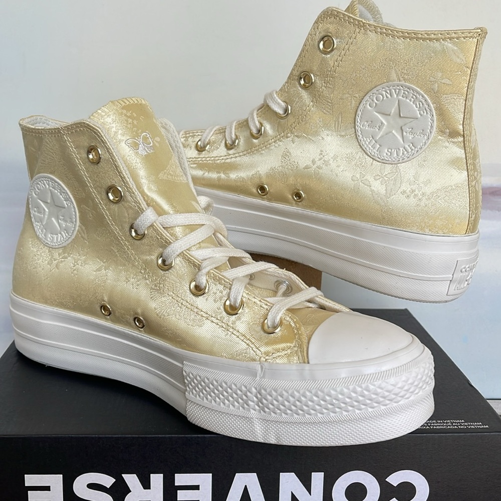 Converse WMNS CTAS A06829C
CTAS LIFT HI
LEMON DROP/VINTAGE WHITE/EGRET
Platforms - Picture 9 of 16